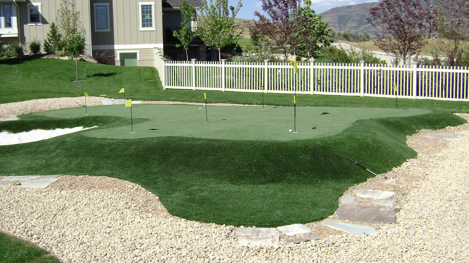 Backyard Greens | Putting Greens